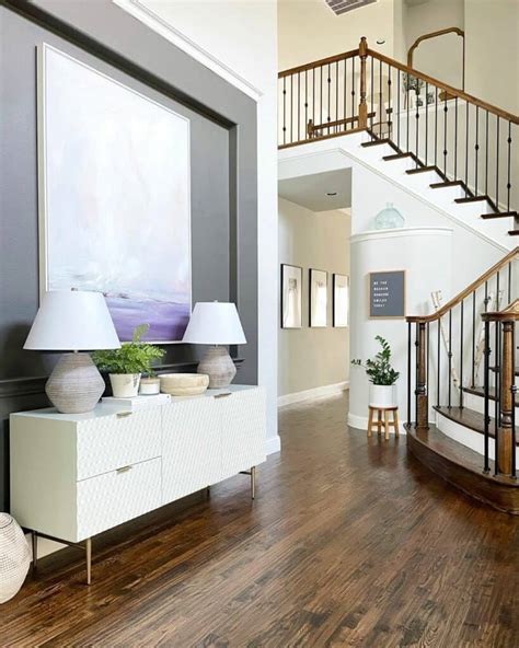 Decorating Ideas For Foyer Wall