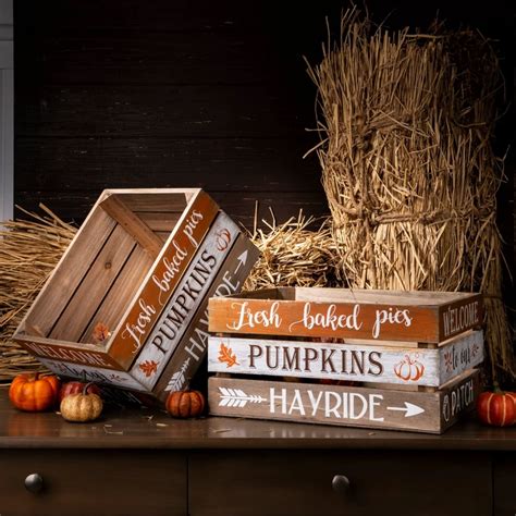 Autumn Crate: Decorating with Crates for Fall Ideas