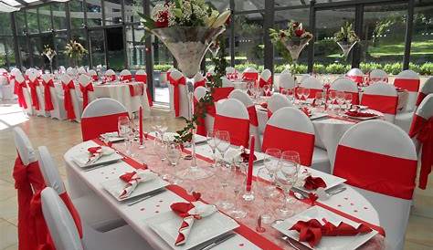 ONE DAY EVENT, tables rouges et blanches, roses et