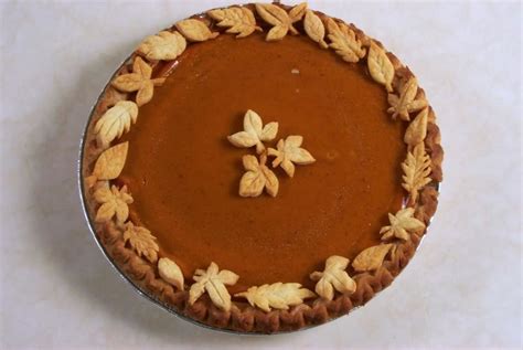 Vegan Pumpkin Pie with Decorative Spelt Crust The Colorful Kitchen