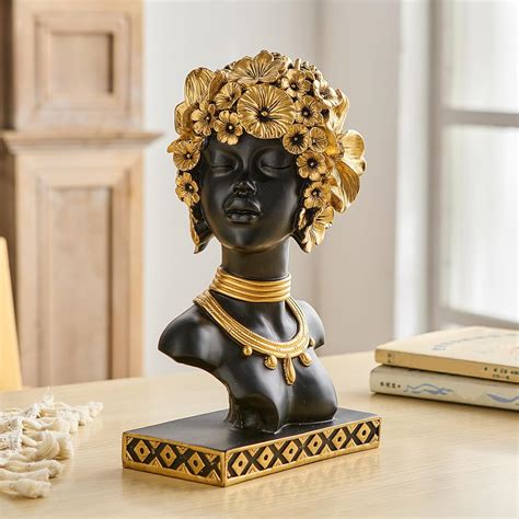 Decorative Statue Items