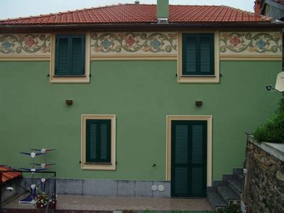 Decorazioni Facciate Case
