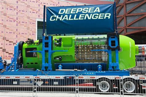 deepsea challenger vs titan