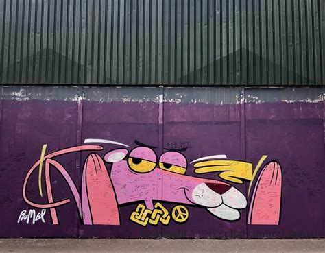 Definition Extra Mural