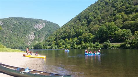 Zoar Gap Rapid Deerfield River Whitewater Rafting Massachusetts