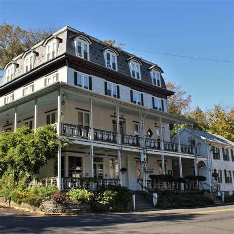 Delaware Water Gap Hotels