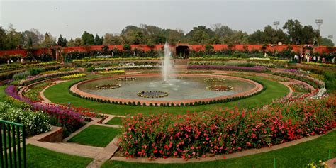 Delhi’s Mughal Gardens Opens For Public Till 8th March