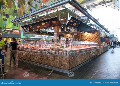 Deli Stand Definition