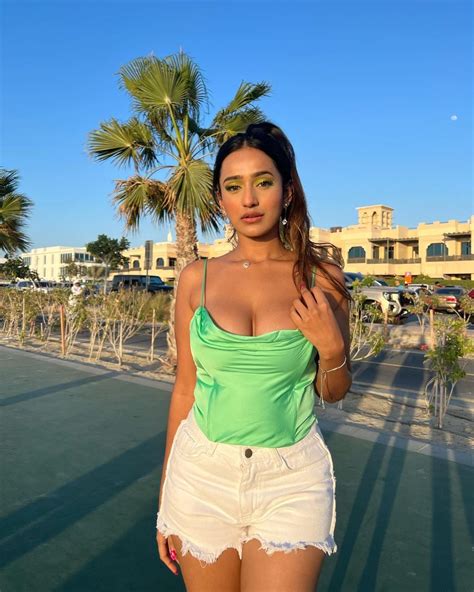 delicious big tits 3