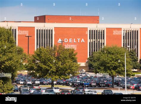delta air lines corporate office