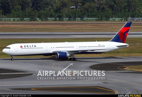 delta air lines singapore