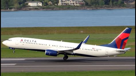 delta airlines boeing 737-900er