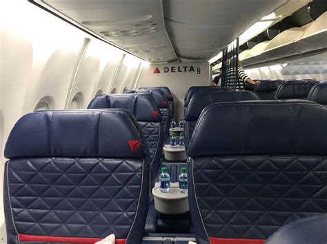 delta boeing 737 900er first class