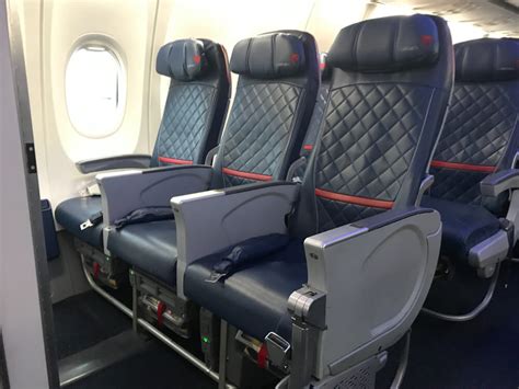 delta one seating on the boeing 737-900er