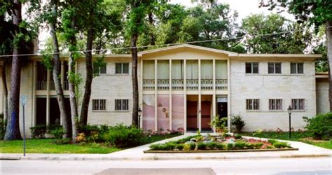 delta phi epsilon uf