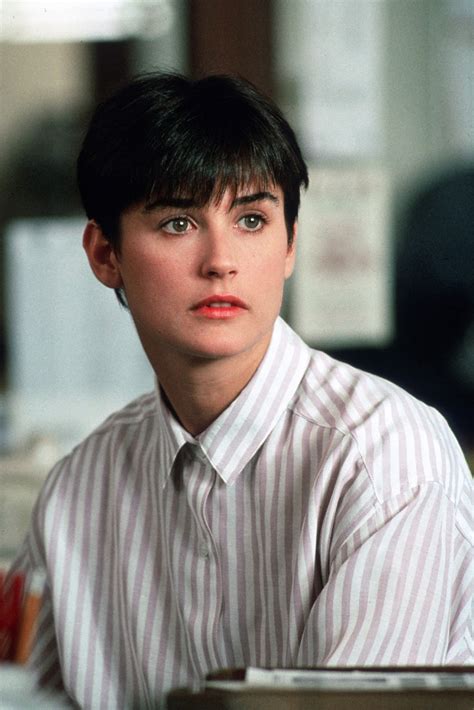 Demi Moore Ghost (1990) (800×535) in 2019 Demi moore short hair