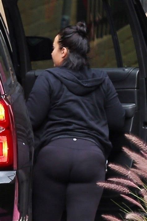Demi Lovato Booty Fitness Tips to Turn Heads