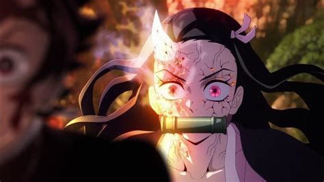 Demon Slayer Cosplay Brings Nezuko's Full Demon Form to Life With Body Paint News Concerns