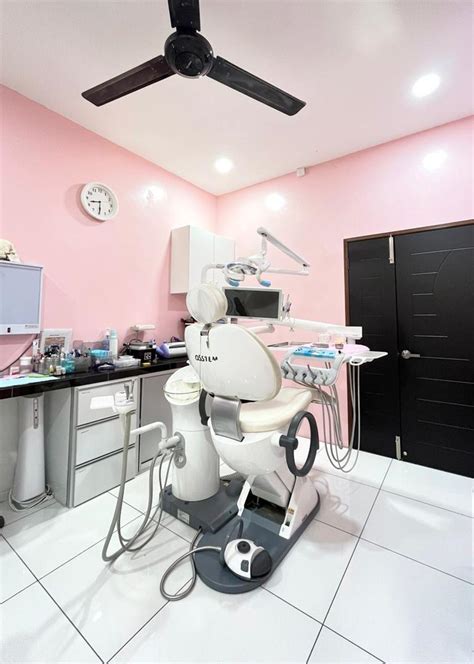 Dental Clinic in Padang
