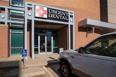 dental in forest park location