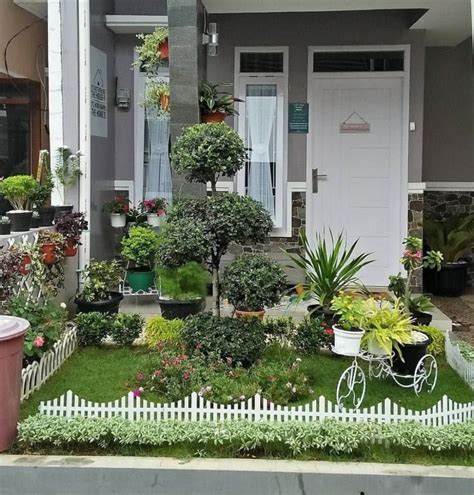 Desain Rumah Sederhana dengan Taman Mini