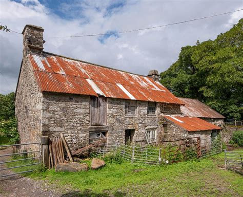 Description Of Old Buildings