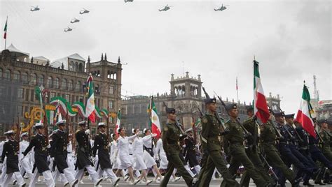 desfile mexicano en vivo