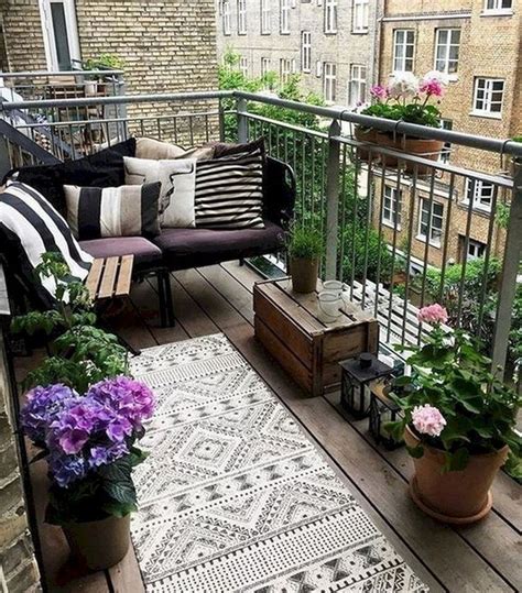 Blog Your Own Private Balcony Garden Ideas