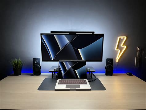 Desk Setup With Macbook Pro