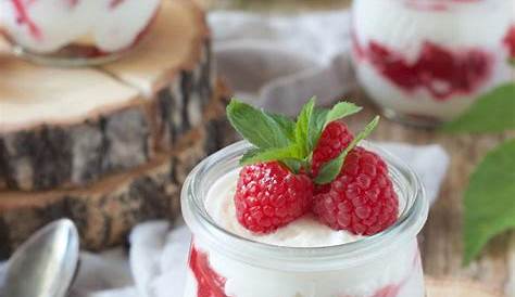 Joghurt-Mousse mit Himbeeren & Hafer-Crunch | Madame Dessert