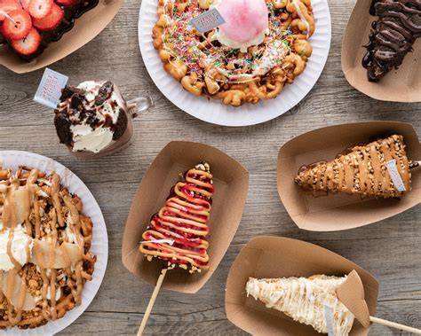 Dessert Shop Open Now