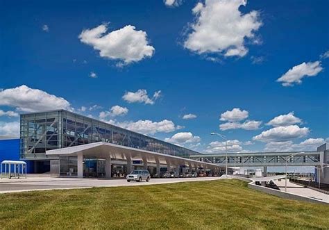 detroit metropolitan airport