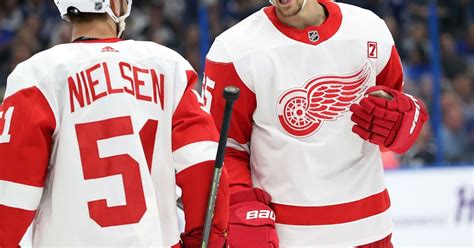 detroit red wings news rumors march 2023