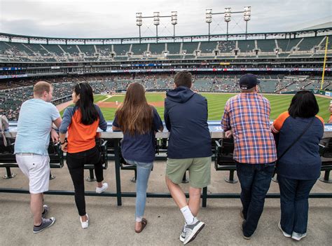 detroit tigers game attendance