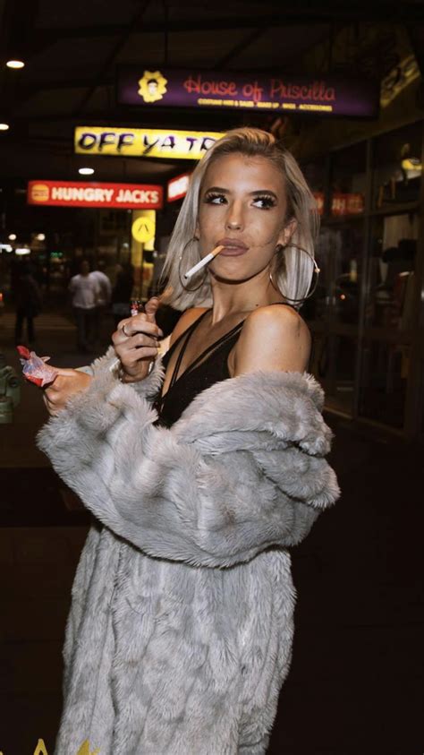 developing a smoking fetish