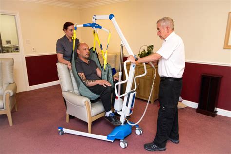 device to lift patients