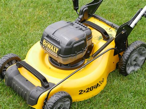 DeWalt 2x20v Electric Mower Review Amazing Mower and Batteries YouTube