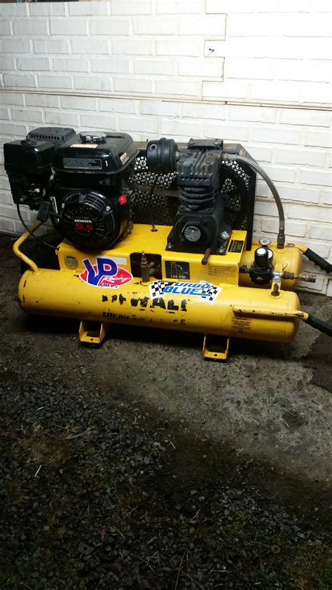 Dewalt Ku Compressor