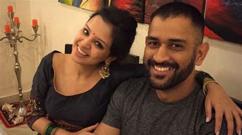 dhoni and sakshi photos