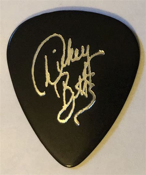 dickey betts guitar pick