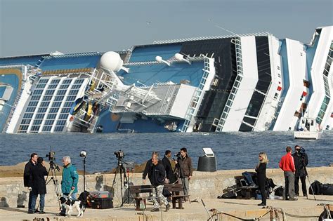 did a cruise ship sink today