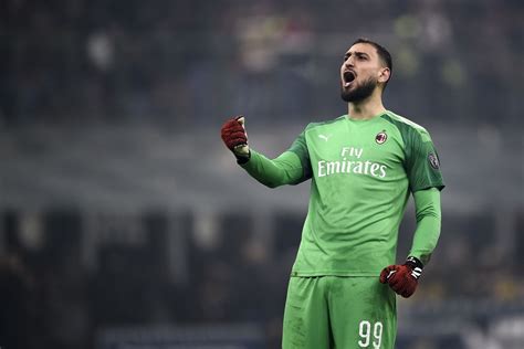 did donnarumma play for ac milan