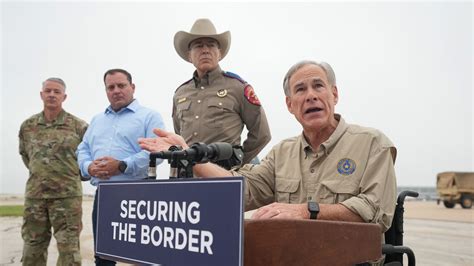 did governor abbott close the border