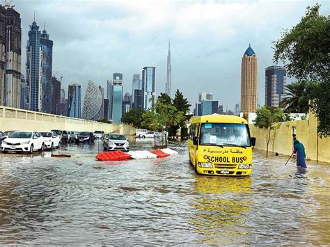 did heavy rain cause floods in dubai