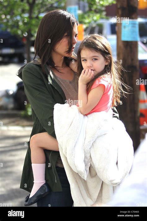 did katie holmes have a baby