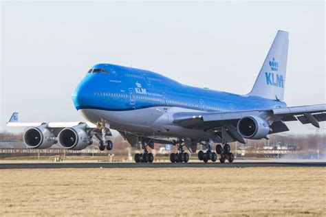 did klm retire the 747