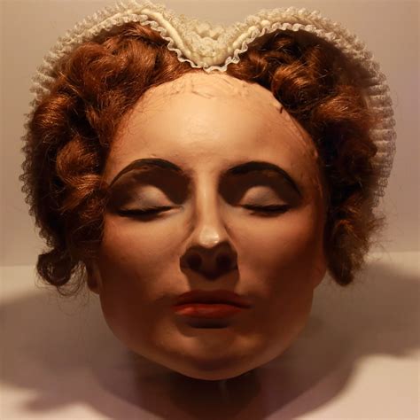did mary queen of scots have a death mask