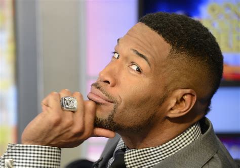 did michael strahan win a super bowl ring