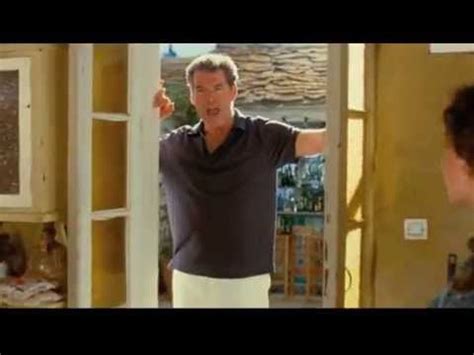 did pierce brosnan sing in mamma mia