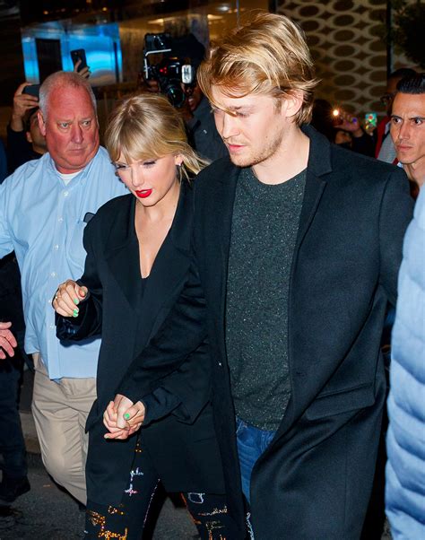 did taylor swift and joe alwyn split